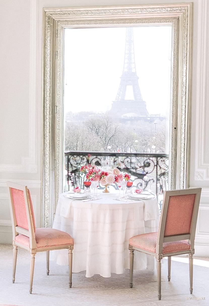 Vue sur la tour Eiffel pour un Mariage chic à Paris
