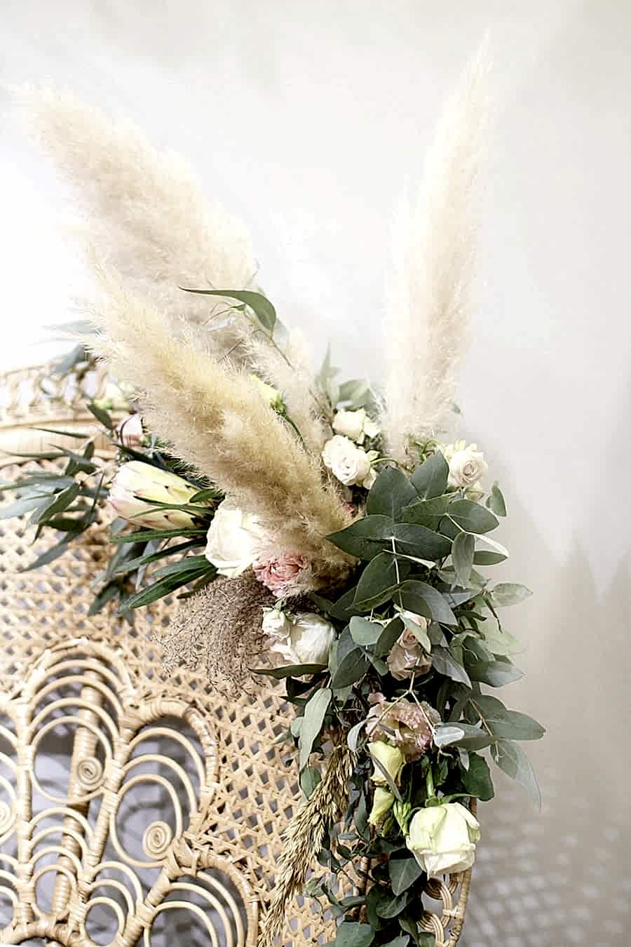 rotin et pampa mariage et fleurs séchées